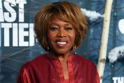 10 Things to Know About Alfre Woodard, Her Husband and Net Worth