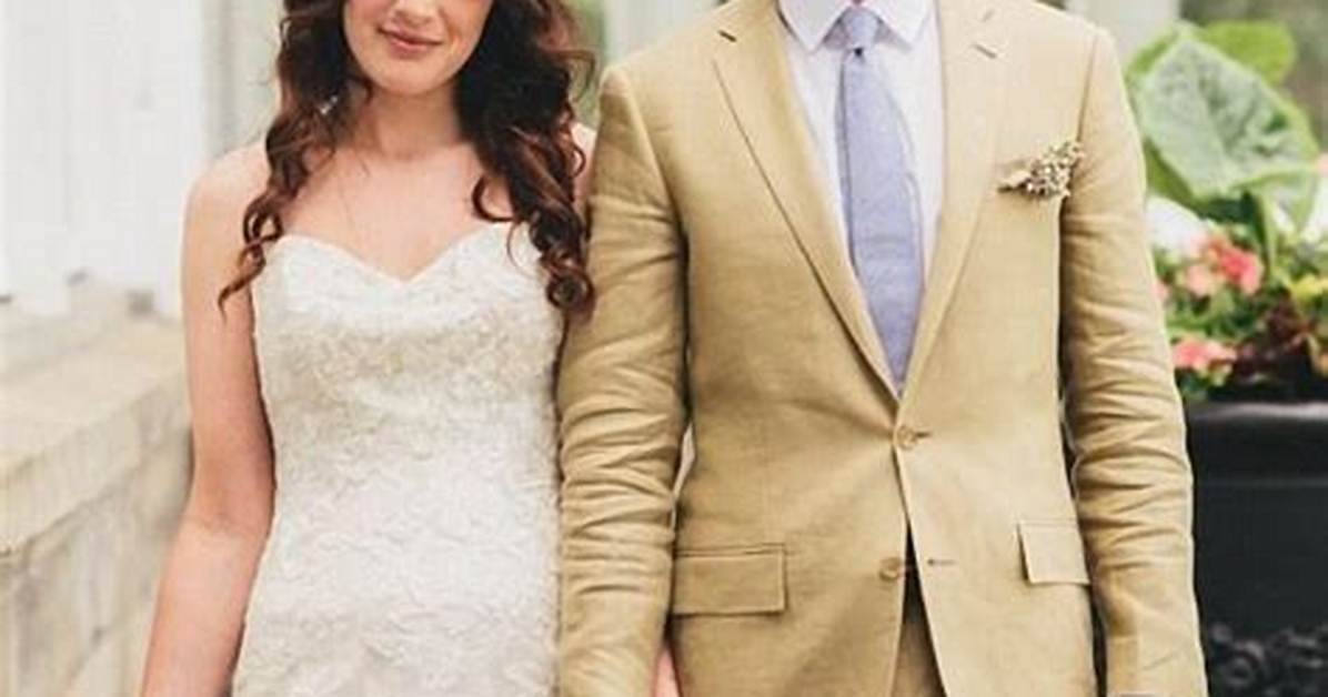Aaron Ashmore Wife: a Comprehensive Look into His Personal Life