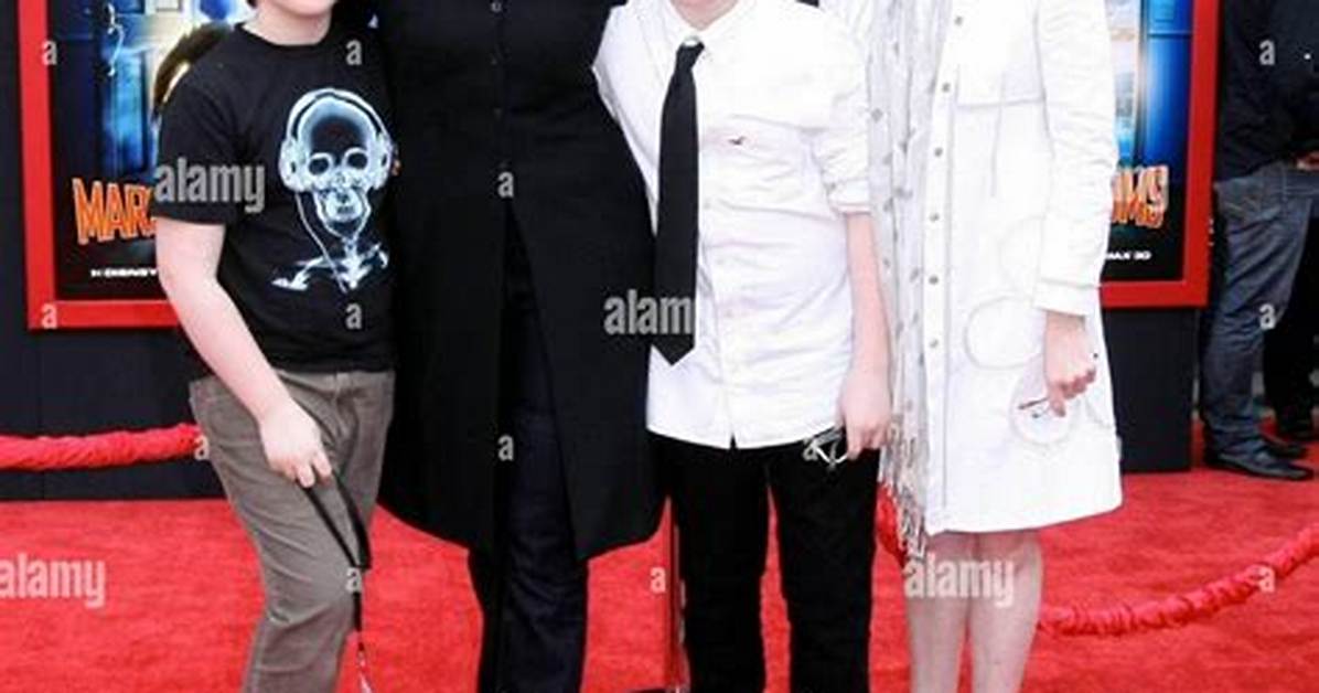 Actress Joan Cusack Raised Her Children While Working Concurrently as A