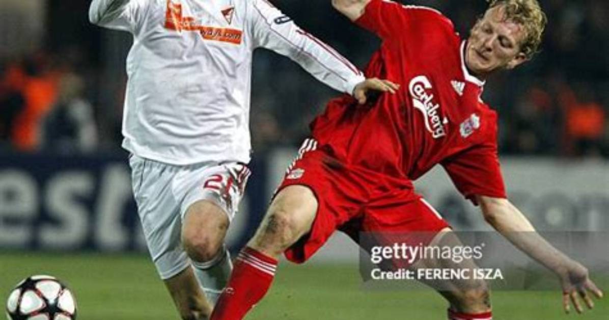 Age of Liverpool's Star Defender: Marcel Alexander Arnold