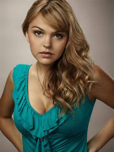 Aimee Teegarden – Biography, Facts & Life Story