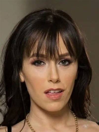 Alana Licate Height, Weight, Net Worth, Age, Birthday, Wikipedia, Who, Nationality, Biography