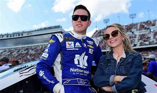Alex Bowman Wife, Net Worth, Parents, Wiki, Age