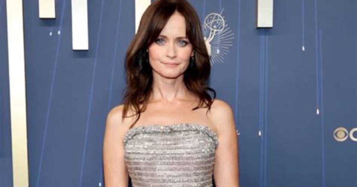 Alexis Bledel Height Weight Net Worth Age Birthday Wikipedia Who