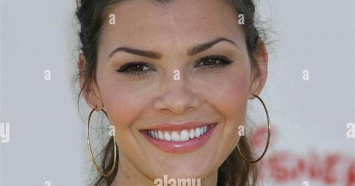 Ali Landry Net