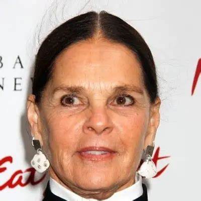 Ali Macgraw Net Worth – How Much Is Macgraw Worth?