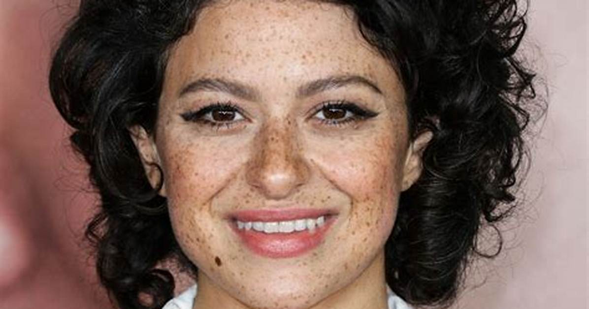 Alia Shawkat Net