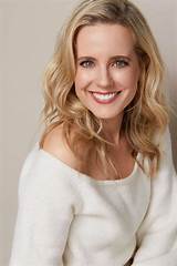 Allison Munn’s Biography, Fact, Career, Awards, Net Worth & Life Story