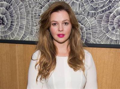 Amber Tamblyn – Biography, Facts & Life Story