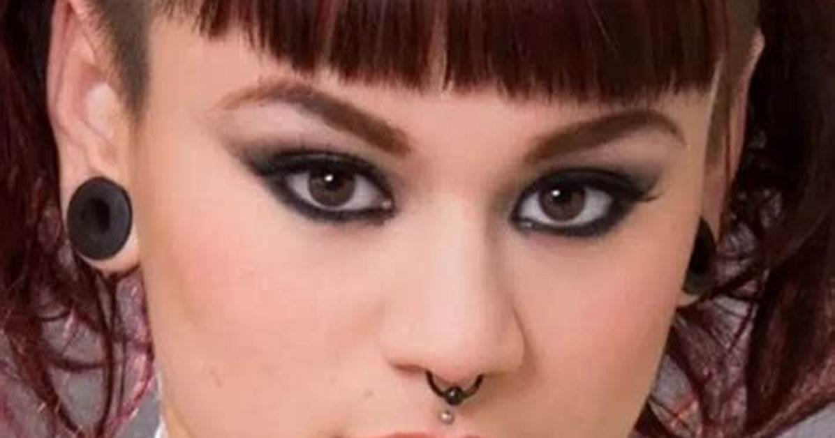 Amelia Fiore Height Weight Net Worth Age Birthday Wikipedia Who