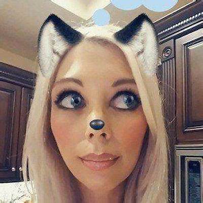 Amy Bouzaglo Net Worth