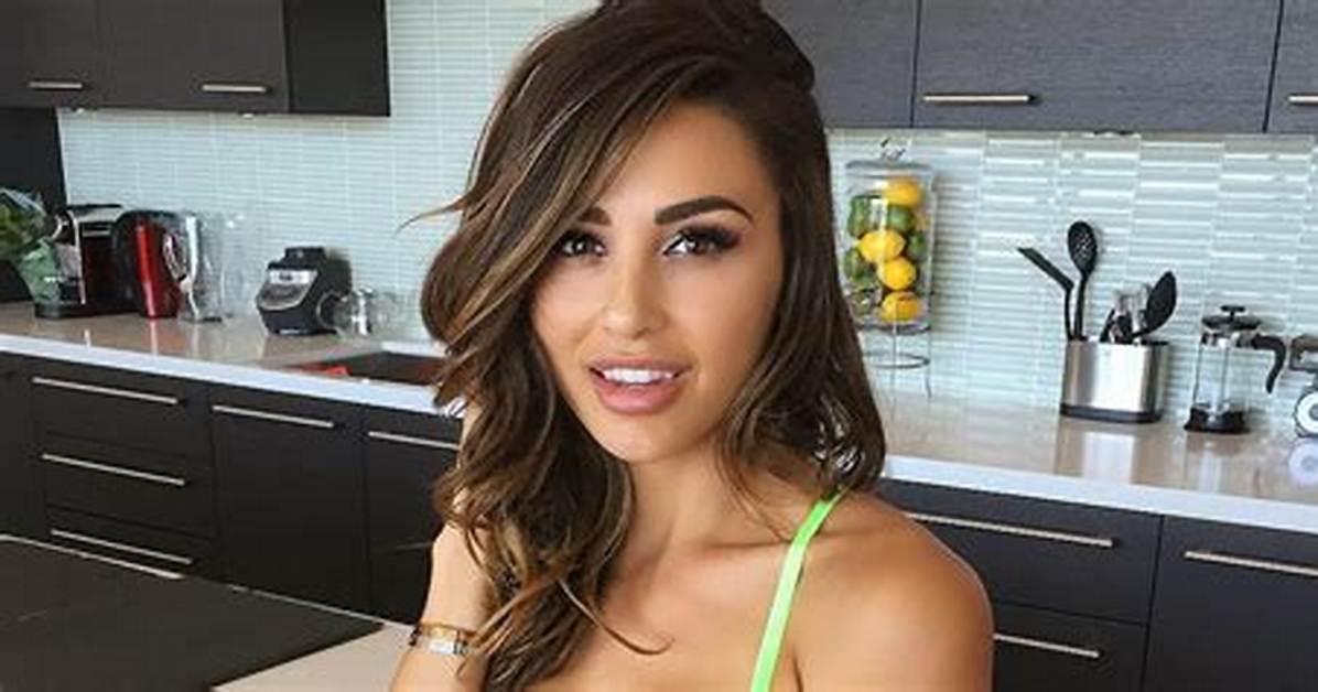 Ana Cheri Net