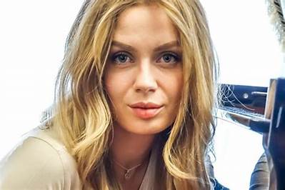 Anastasia Huppmann Net Worth, Bio, Wiki, Career, Nationalities, Videos, Pianist & Facts