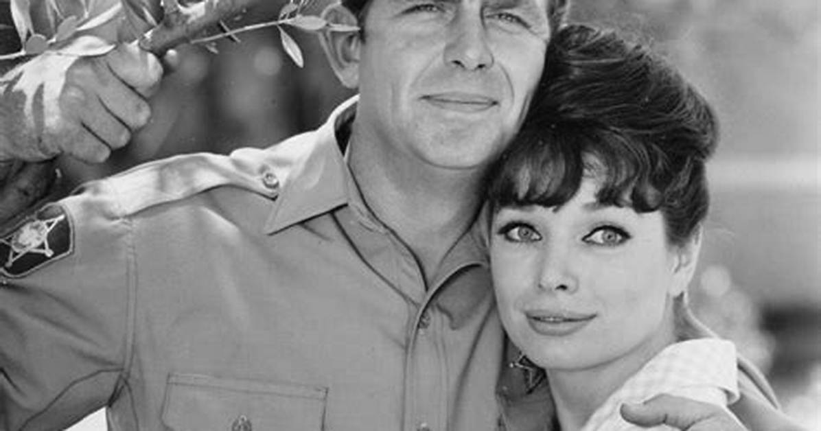 Aneta Corsaut and Andy Griffith