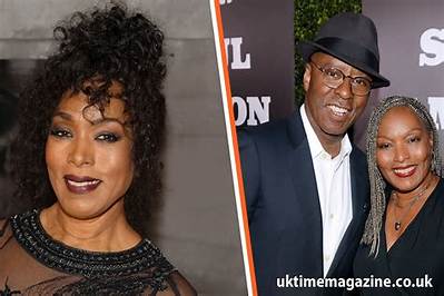 Angela Bassett Twin Sister: Unveiling the Fascinating Story