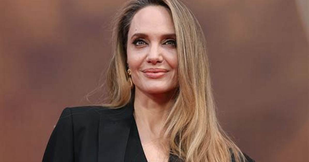 Angelina Jolie S