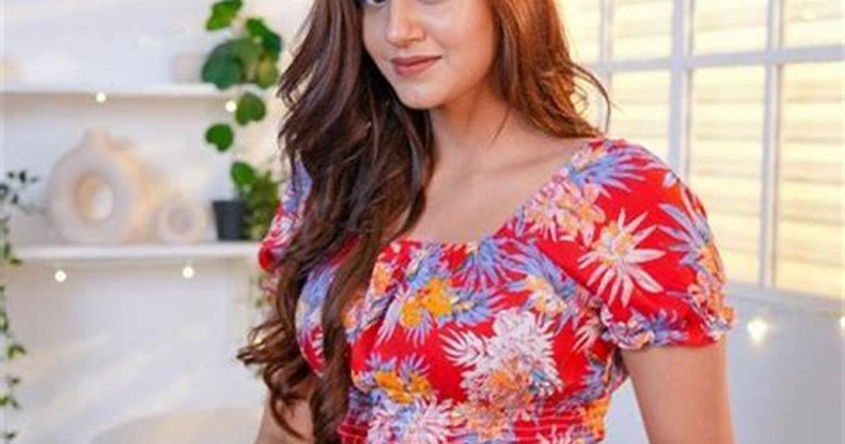 Anjali Arora: the Rising Star of Bollywood and Beyond