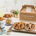 Anne's Pretzels: Freshly Baked Delights!
