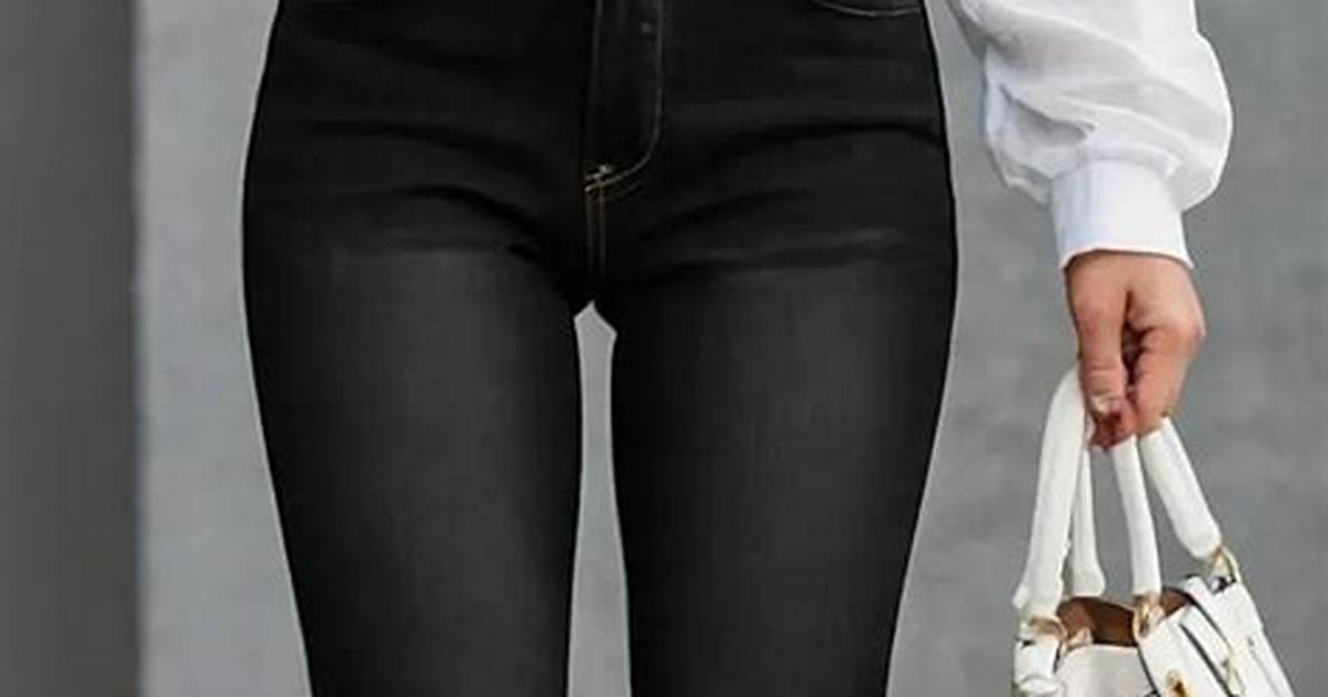 Are Bellbottoms Coming Back?