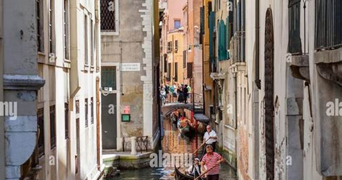 Are Gondolas Open in Venice?