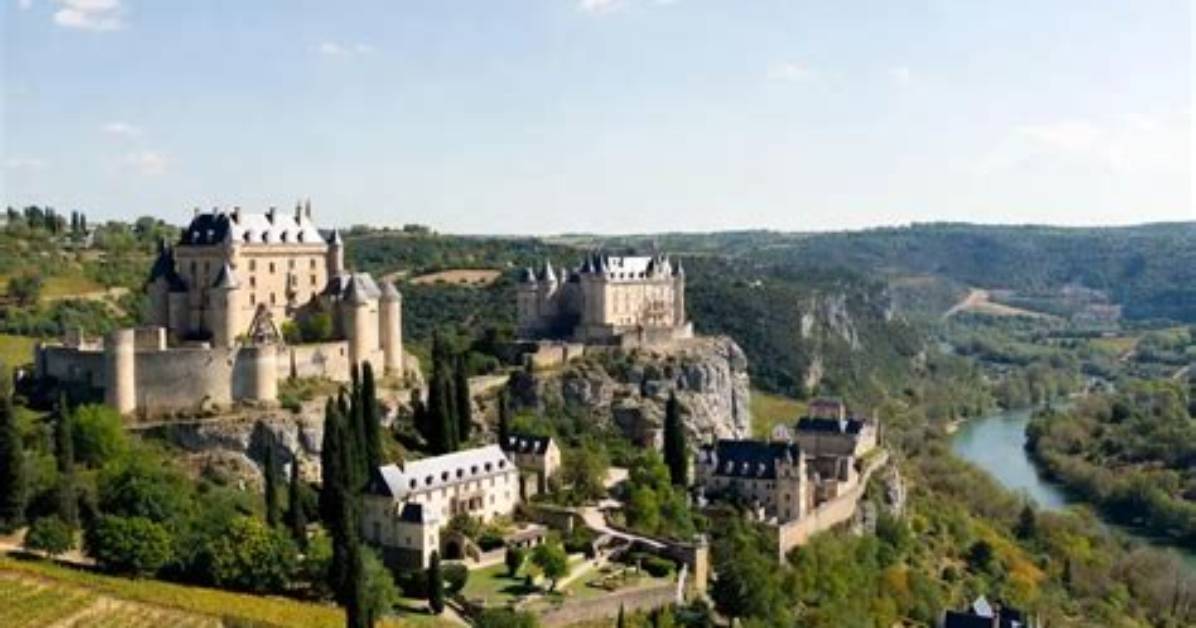 Are There Chateaux in Spain?
