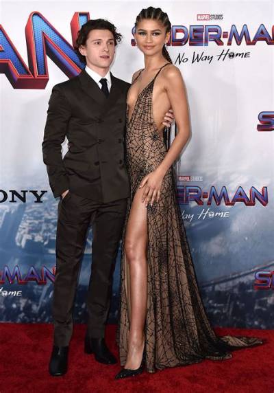 Are Zendaya and Tom Holland a Couple in 2023? Revealing Their Private Love Story - Sarkariresult