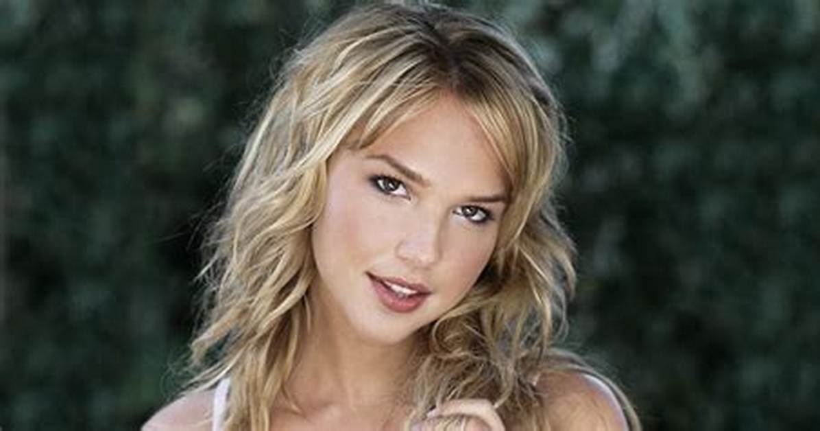 Arielle Kebbel Net