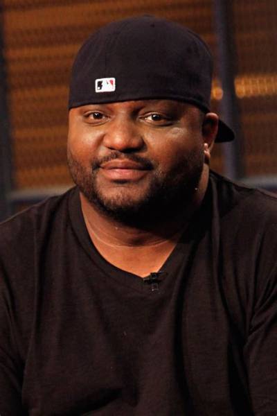 Aries Spears: Dating, Net Worth, Tattoos, Smoking & Body Facts