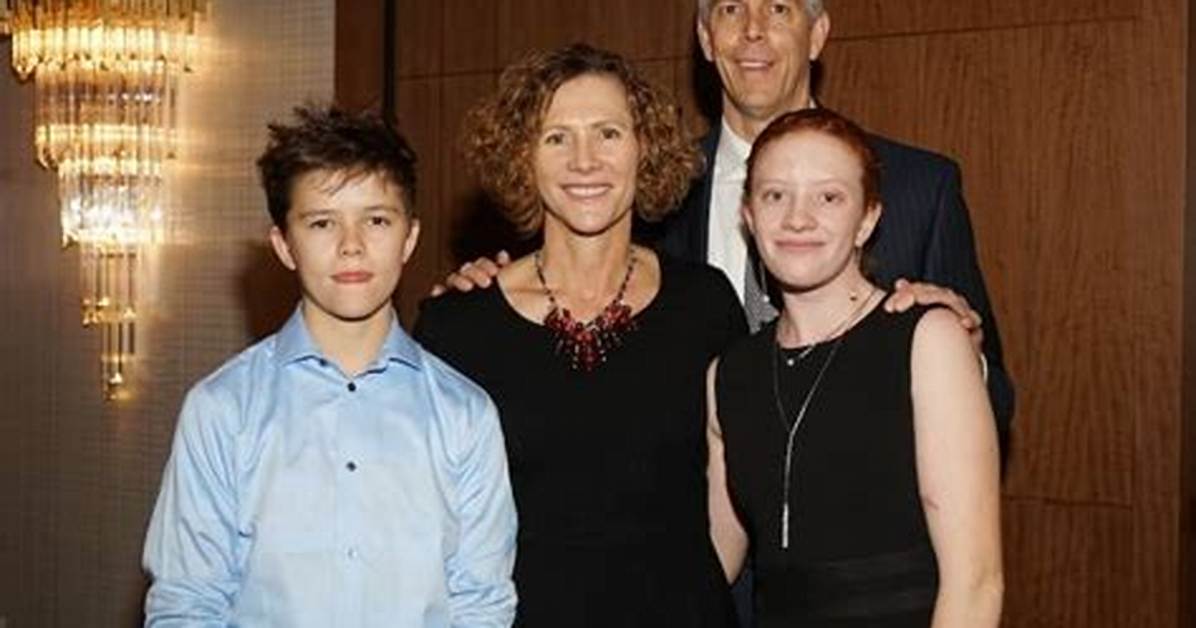 Arne Duncan Bio Wiki Age Family Wife Secretary of Education and Net