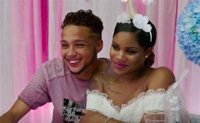 Ashley and Bar from 'Teen Mom: Young and Pregnant' Are Slamming Each Other Online