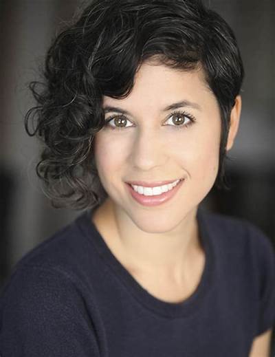 Ashly Burch Bio, Wiki, Age, Height, Adventure Time, Metal Gear Solid, Life Is Strange and Imdb