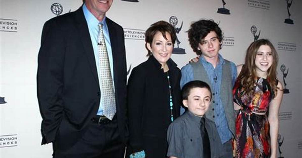 Astonishing Insights: Neil Flynn's Family and Children