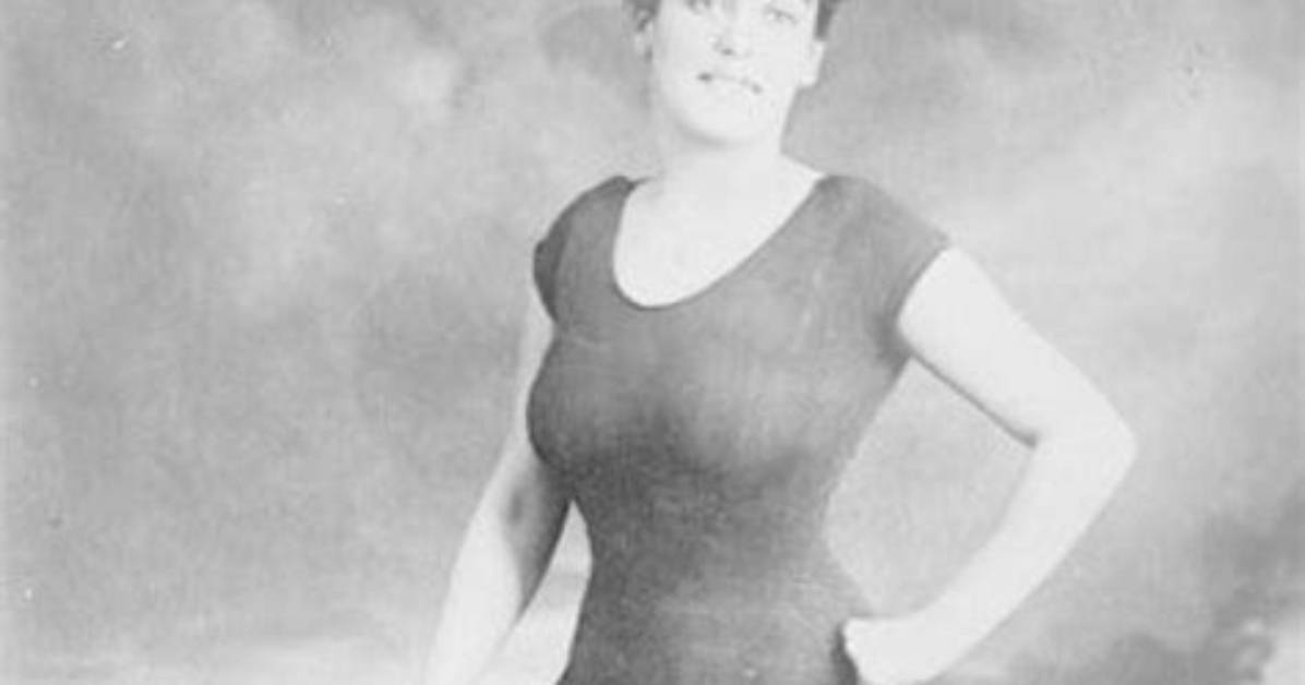 Australian Swimmer Annette Kellerman Accident Led to Spinal Injury Here Are The