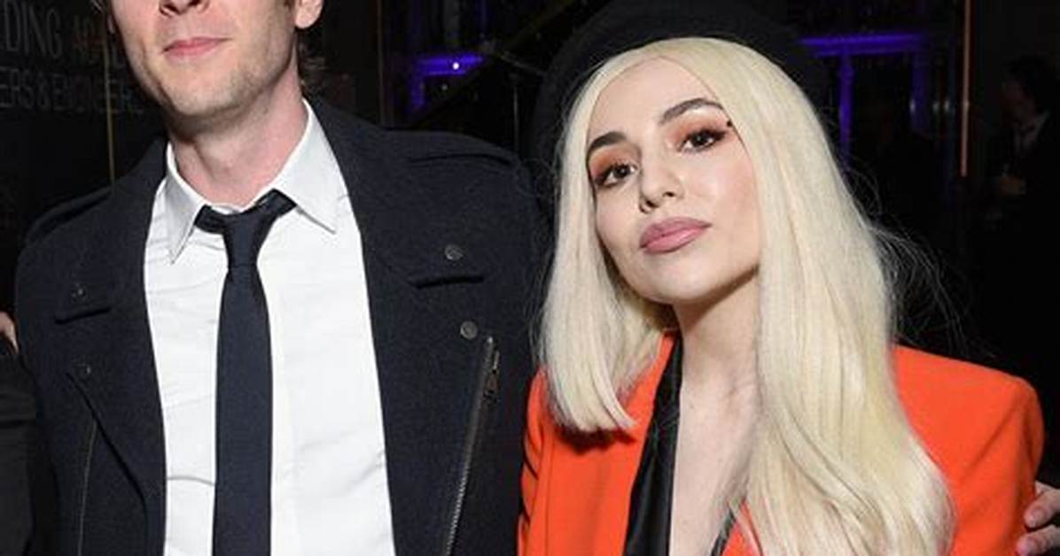 Ava Max Wiki, Boyfriend, Age, Songs, Net Worth, Height, Parents
