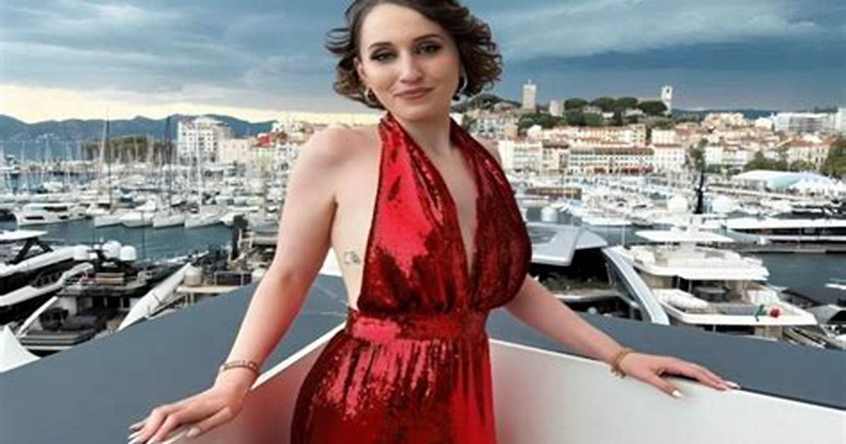 Beatrice Bartoni Height Weight Net Worth Age Wiki Who