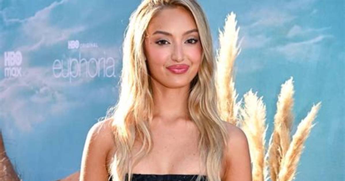 Bella Podaras: the Rising Star of Social Media and Entertainment