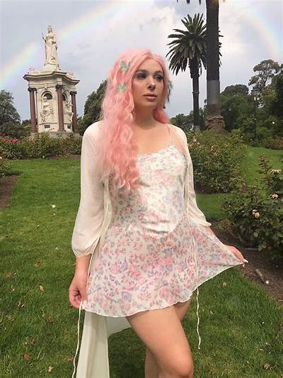 Belle Bambi Net Worth