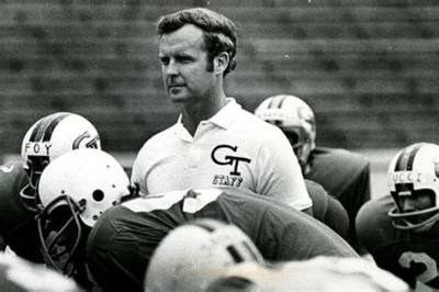 Bill Fulcher, Ex-Georgia Tech Football Coach, Dies at 88