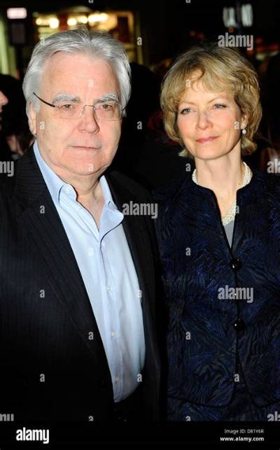 Bill Kenwright Partner: Who Is Jenny Seagrove? Love Story of Bill Kenwright & Jenny Seagrove - Sarkariresult