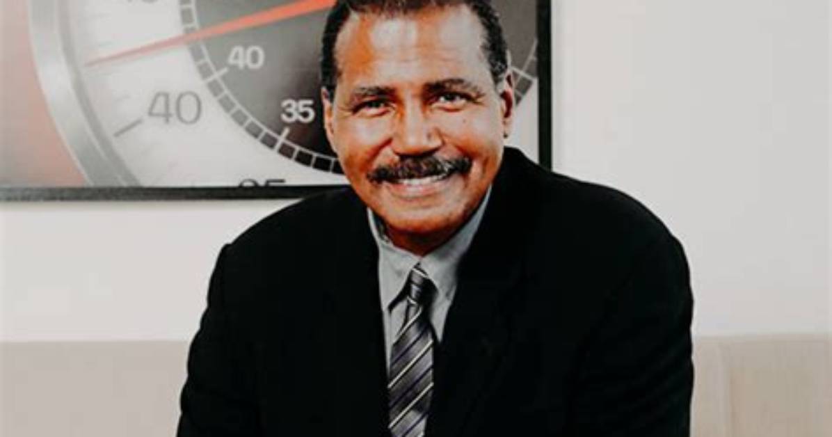 Bill Whitaker Juggles Work and Family Perfectly Thanks to His