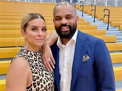 Biography Who Is Robyn Dixon Husband?