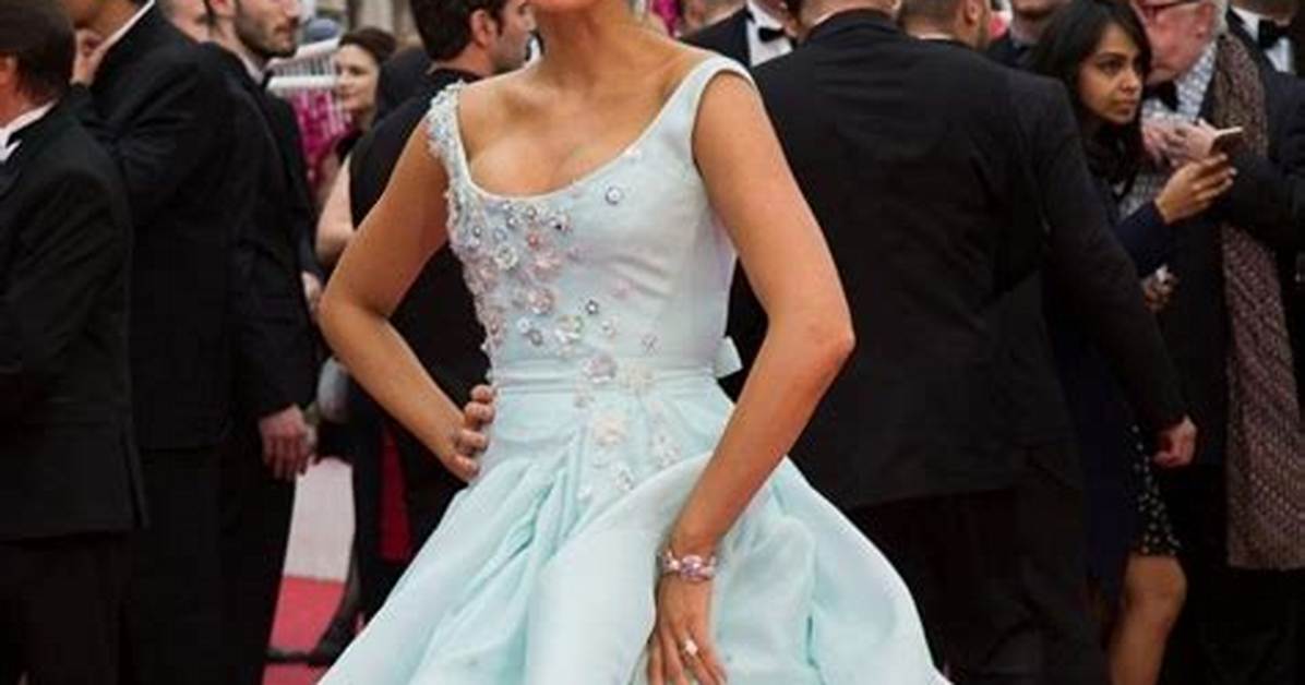 Blake Lively S Height Weight Dating History Body Measurements Net