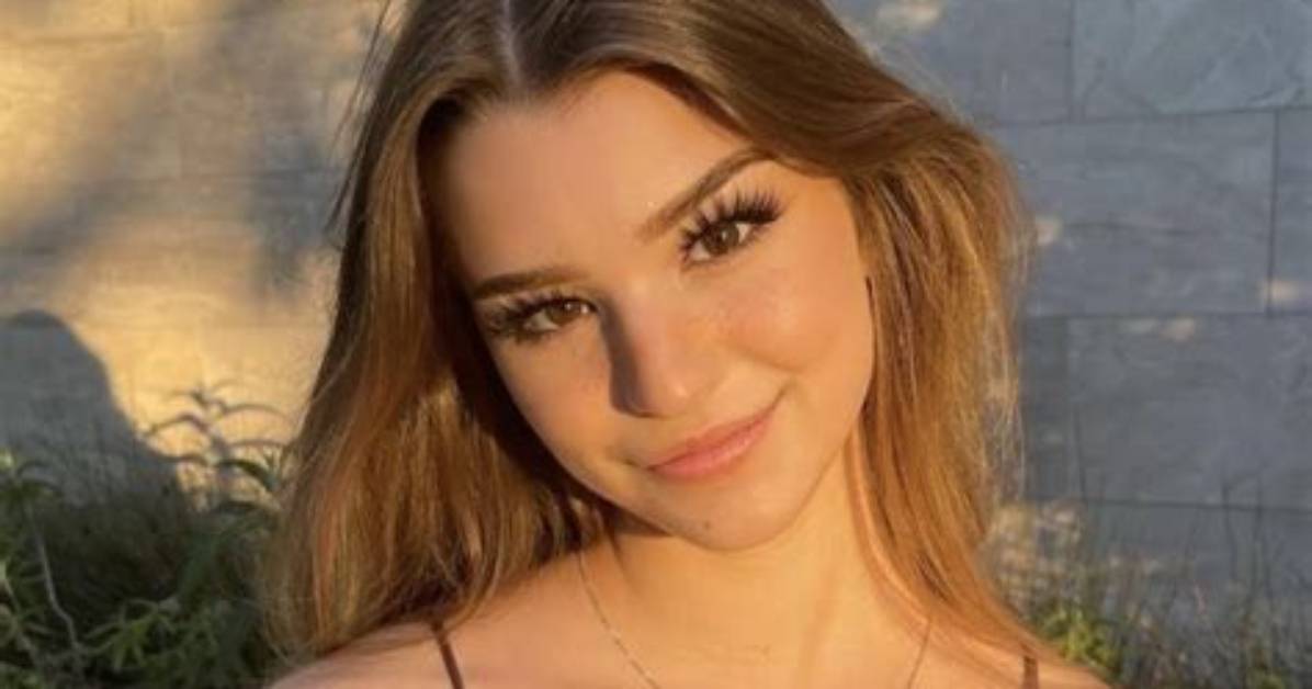 Brook Monk Nudes: the Truth Behind the Clickbait Sensation