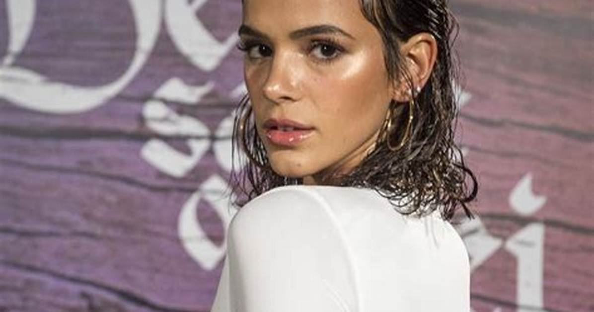Bruna Marquezine Movies and Tv Shows, Height, Instagram, Nationality