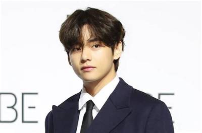 “Bts’ v Is the Owner of a Perfect E-Line”: Says a Renowned Japanese Plastic Surgeon Dr. Motokuni Kida