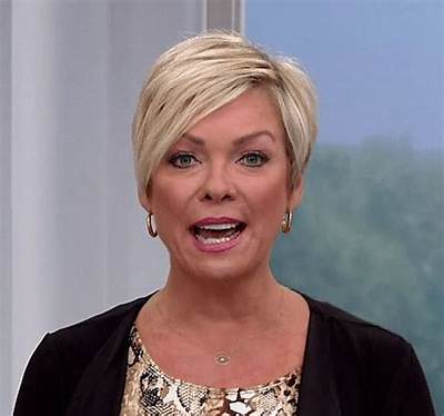 Callie Northagen Hsn, Bio, Wiki, Age, Husband, Haircut, Son, Salary, and Net Worth