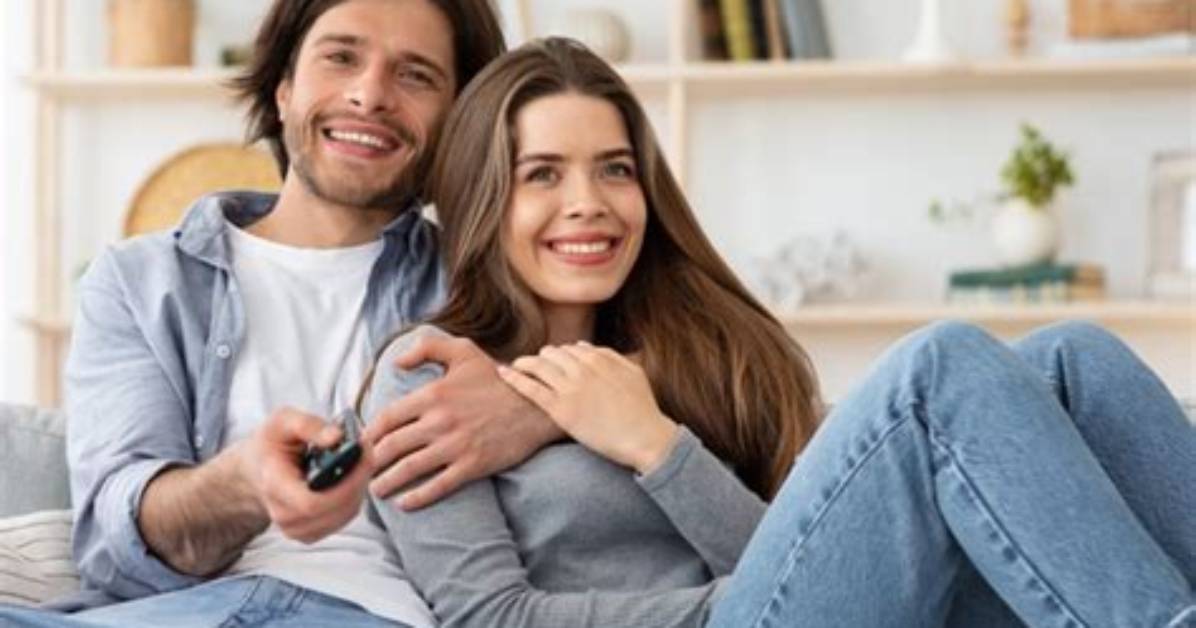 Can a Married Couple Live Together Andt Mfs?