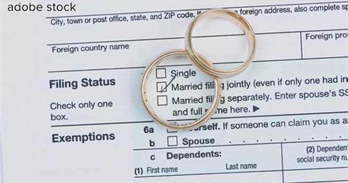 Can a Married Person File a Single Tax Return?