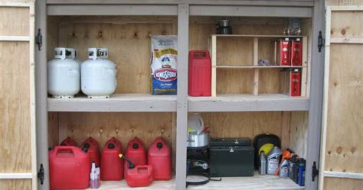 Can I Store Gas Can Outside?