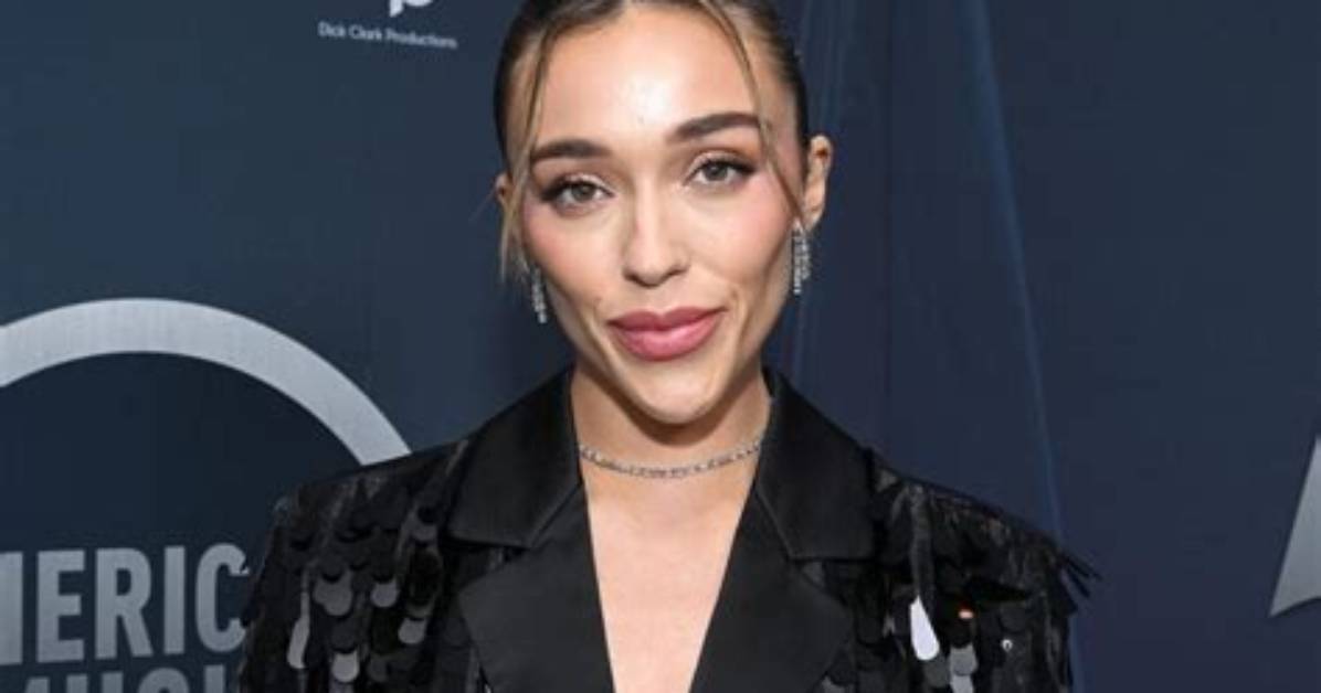 Can Sophia Talk on Her Own?